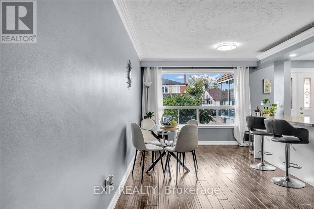 21 Kanarick Crescent, Toronto, Ontario M3L 1P3 - Photo 11 - W12545526