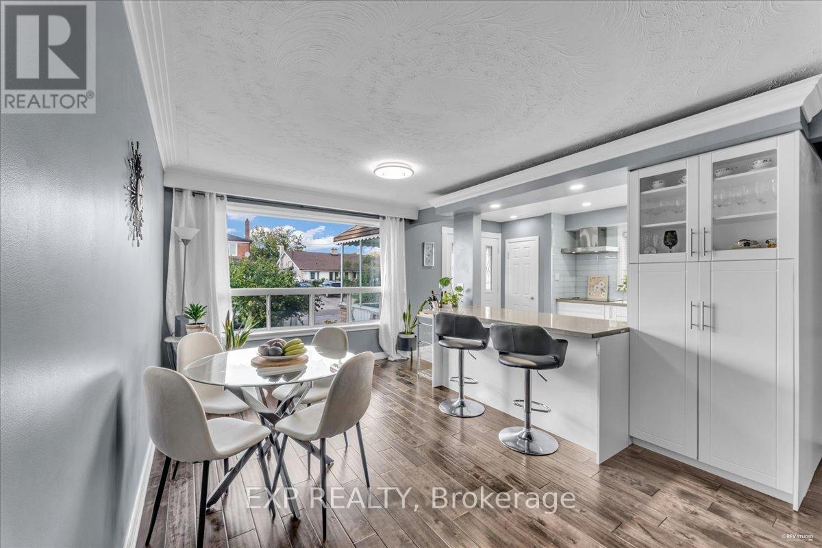 21 Kanarick Crescent, Toronto, Ontario M3L 1P3 - Photo 14 - W12545526