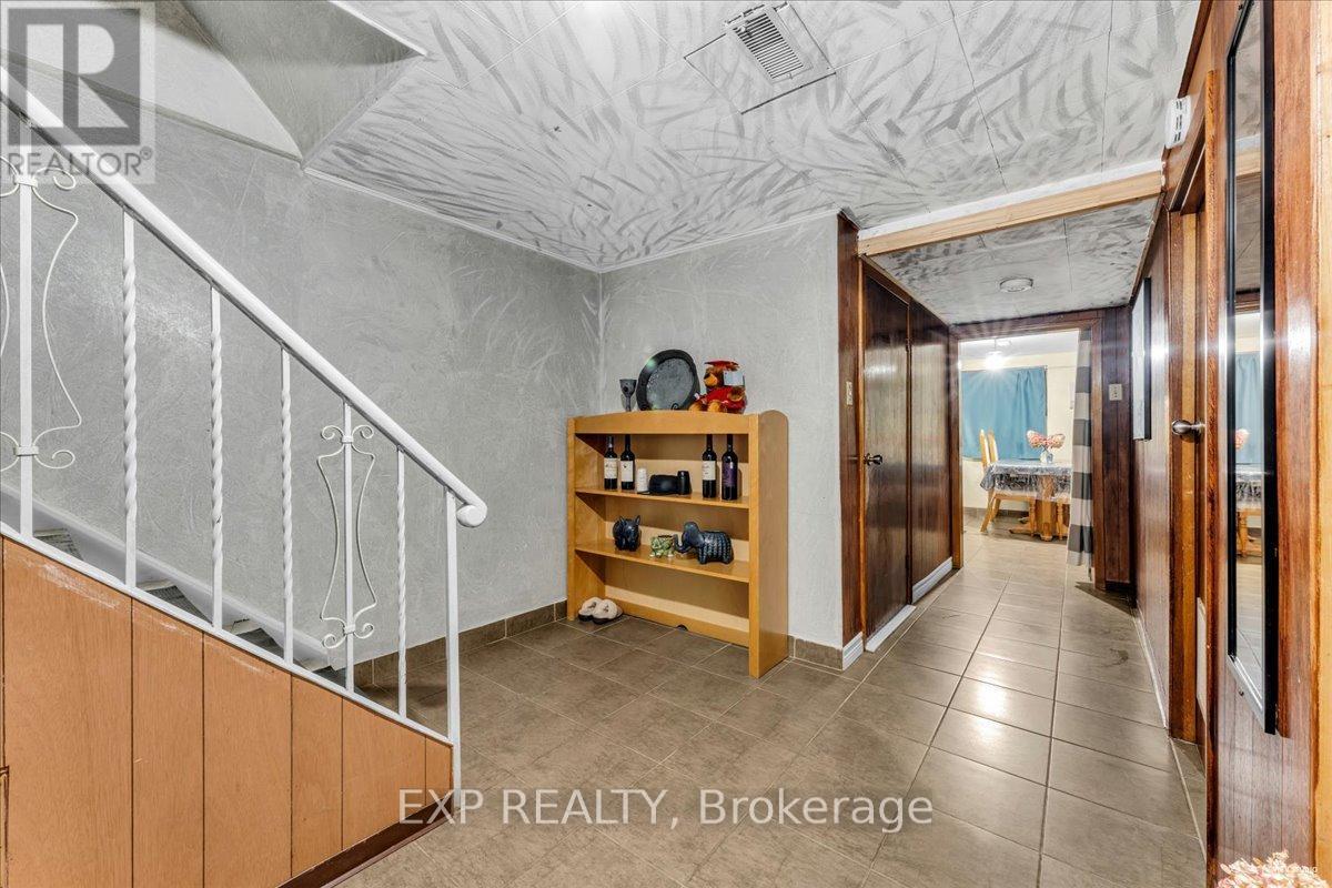 21 Kanarick Crescent, Toronto, Ontario M3L 1P3 - Photo 26 - W12545526