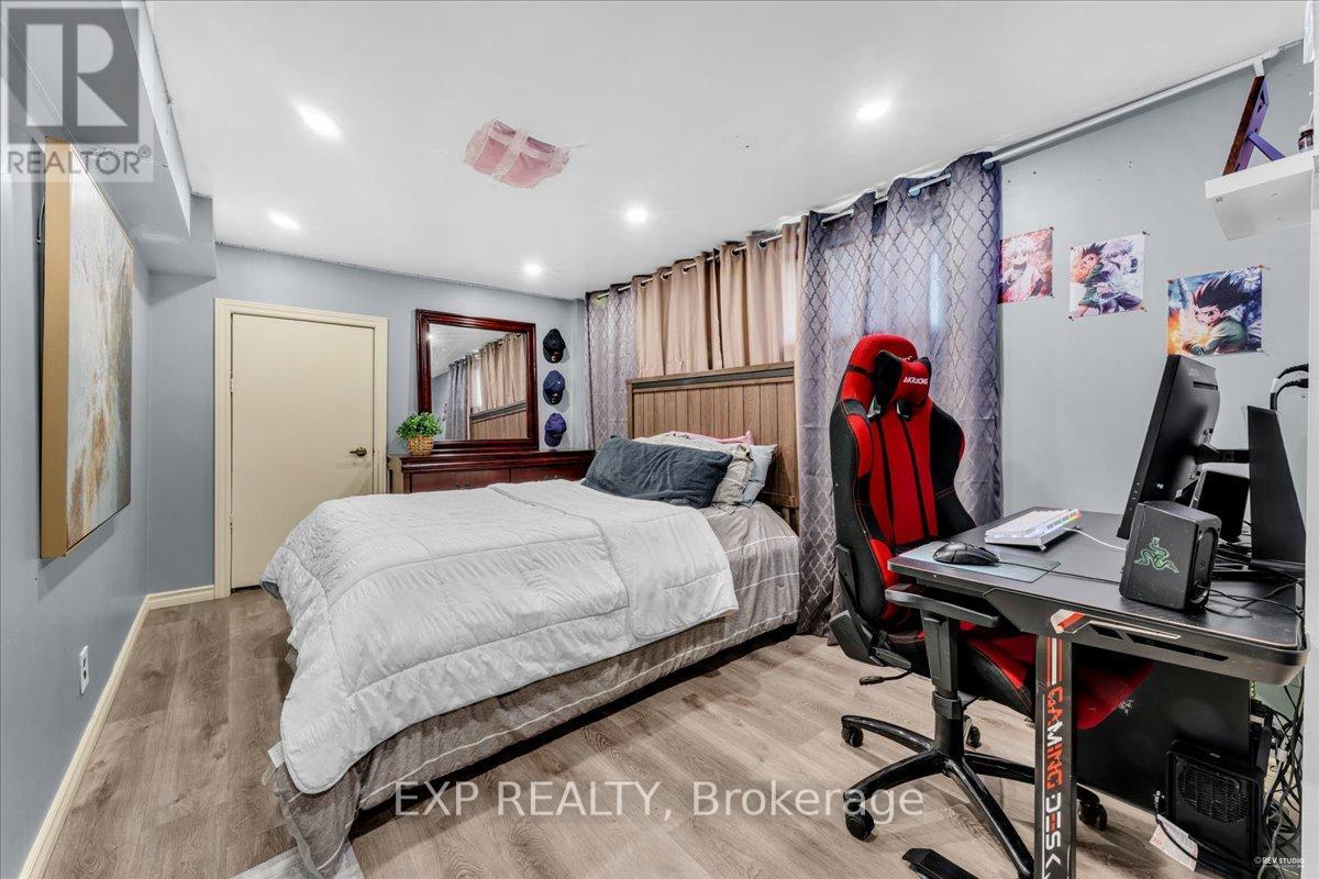 21 Kanarick Crescent, Toronto, Ontario M3L 1P3 - Photo 32 - W12545526