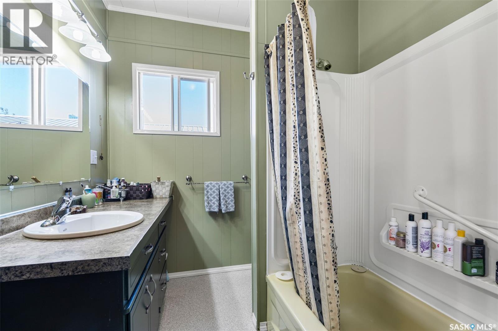 103 Main Street, Watrous, Saskatchewan  S0K 4T0 - Photo 24 - SK024070