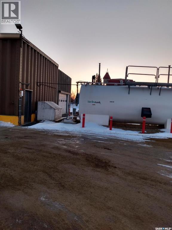 18 B Avenue, Willow Bunch, Saskatchewan  S0H 4K0 - Photo 1 - SK024004