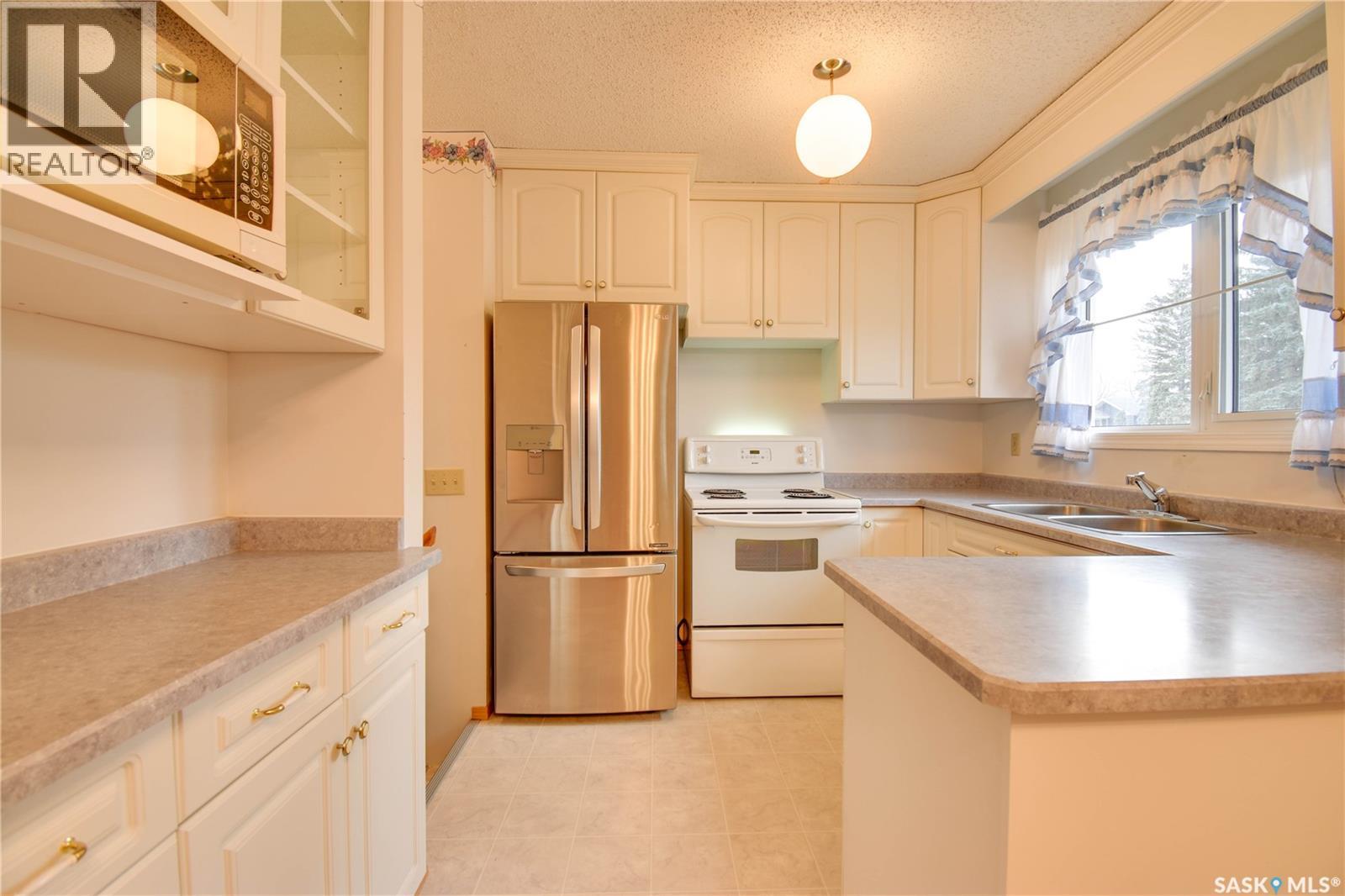 522 Wardlow Road, Saskatoon, Saskatchewan  S7M 4C8 - Photo 6 - SK023981