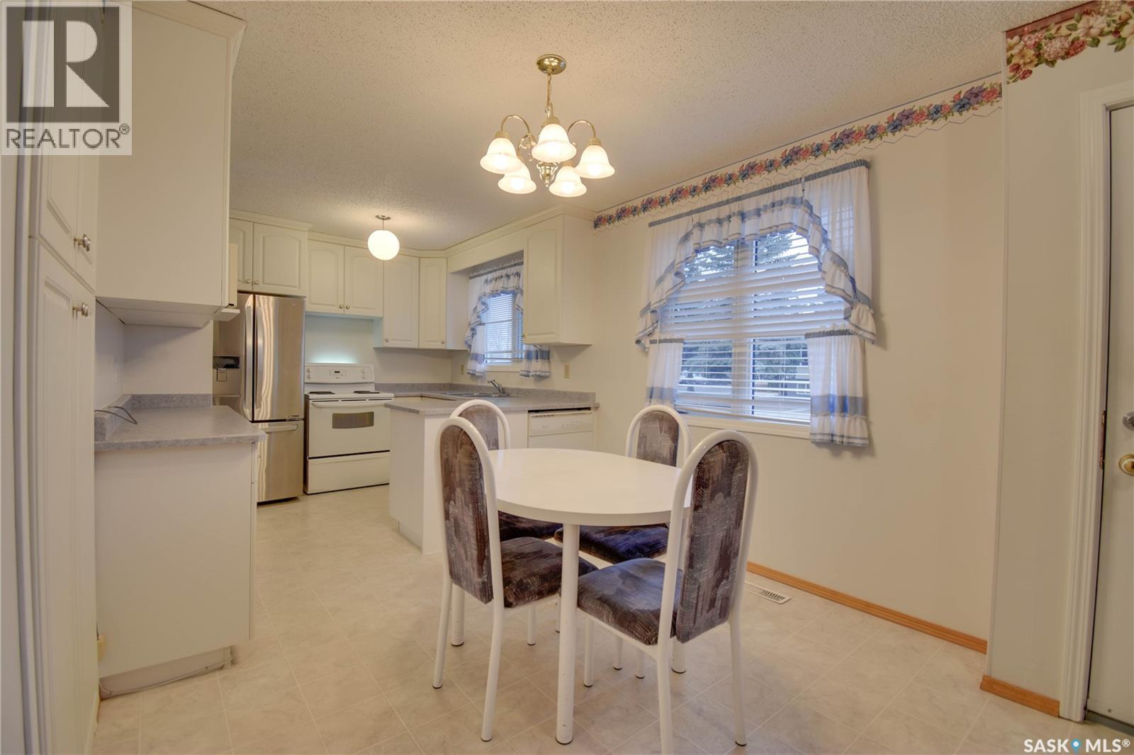 522 Wardlow Road, Saskatoon, Saskatchewan  S7M 4C8 - Photo 8 - SK023981