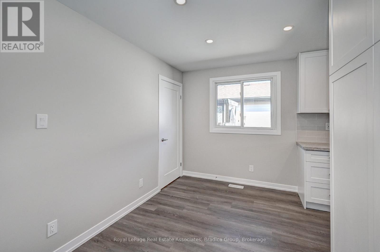 78 Barwood Crescent, Kitchener, Ontario  N2E 1V1 - Photo 9 - X12545424