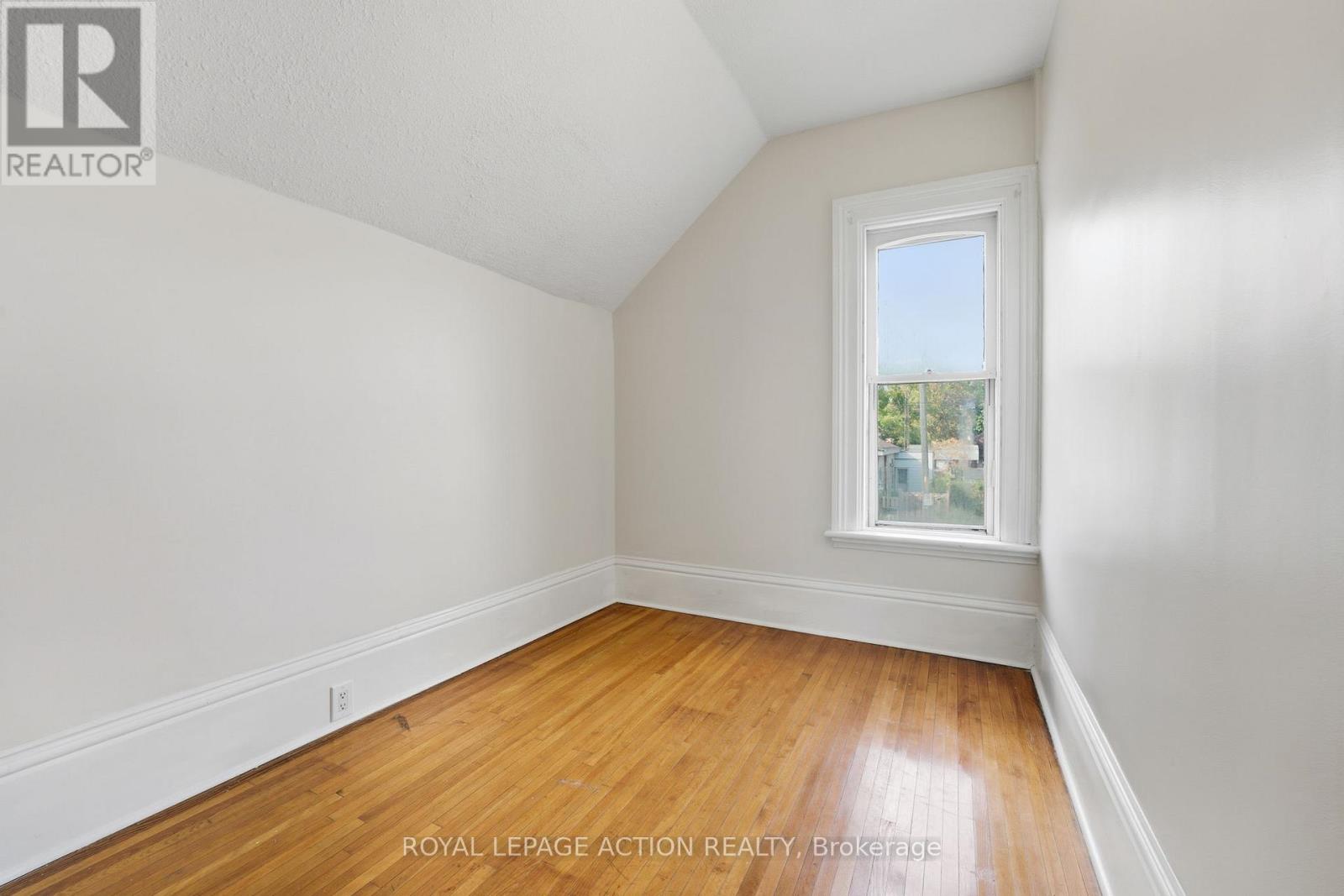 117 Murray Street, Brantford, Ontario  N3S 5P5 - Photo 14 - X12545428