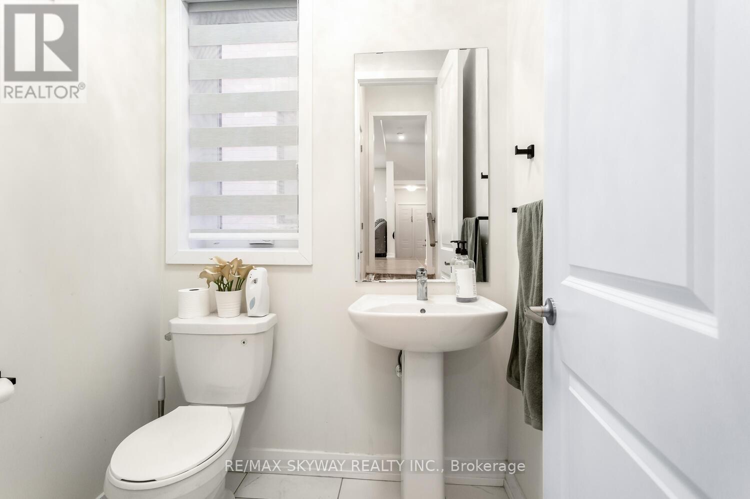 72 Paperbirch Drive, Cambridge, Ontario  N1T 0G8 - Photo 24 - X12545488