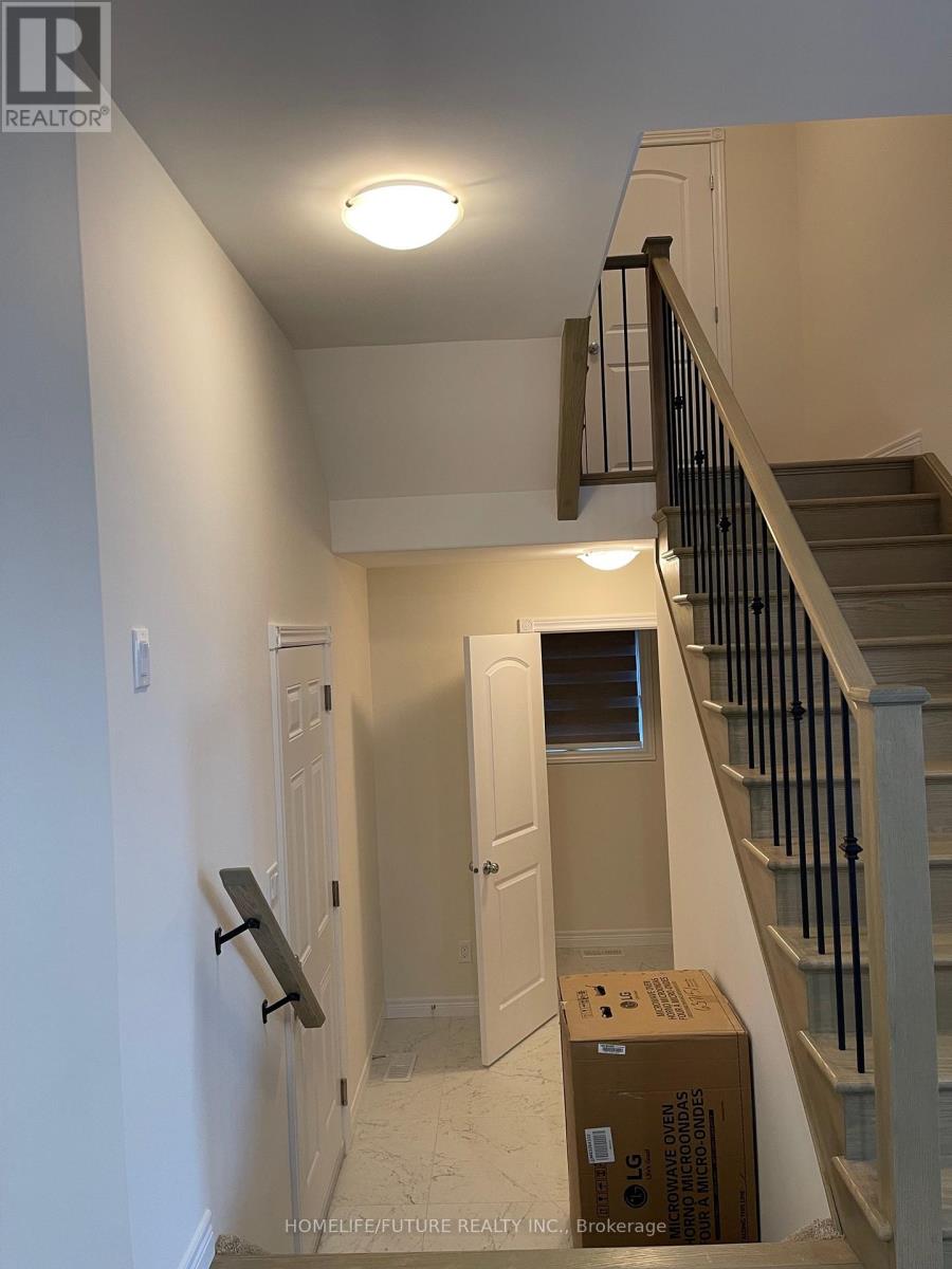 605 Lemay Grove, Peterborough, Ontario  K9J 7P4 - Photo 10 - X12545516