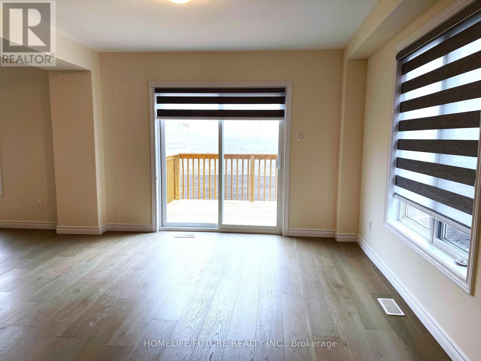 605 Lemay Grove, Peterborough, Ontario  K9J 7P4 - Photo 4 - X12545516