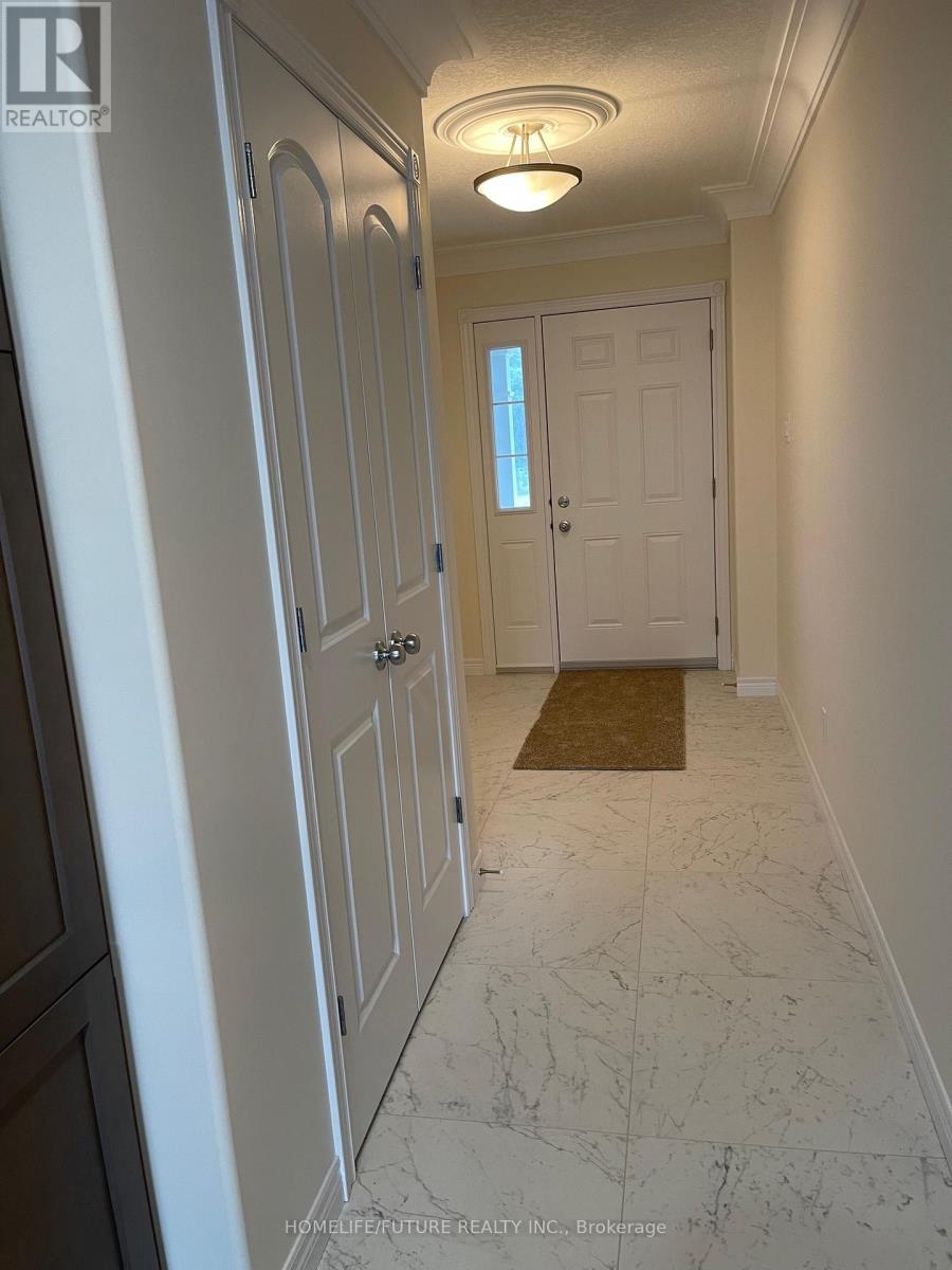 605 Lemay Grove, Peterborough, Ontario  K9J 7P4 - Photo 9 - X12545516