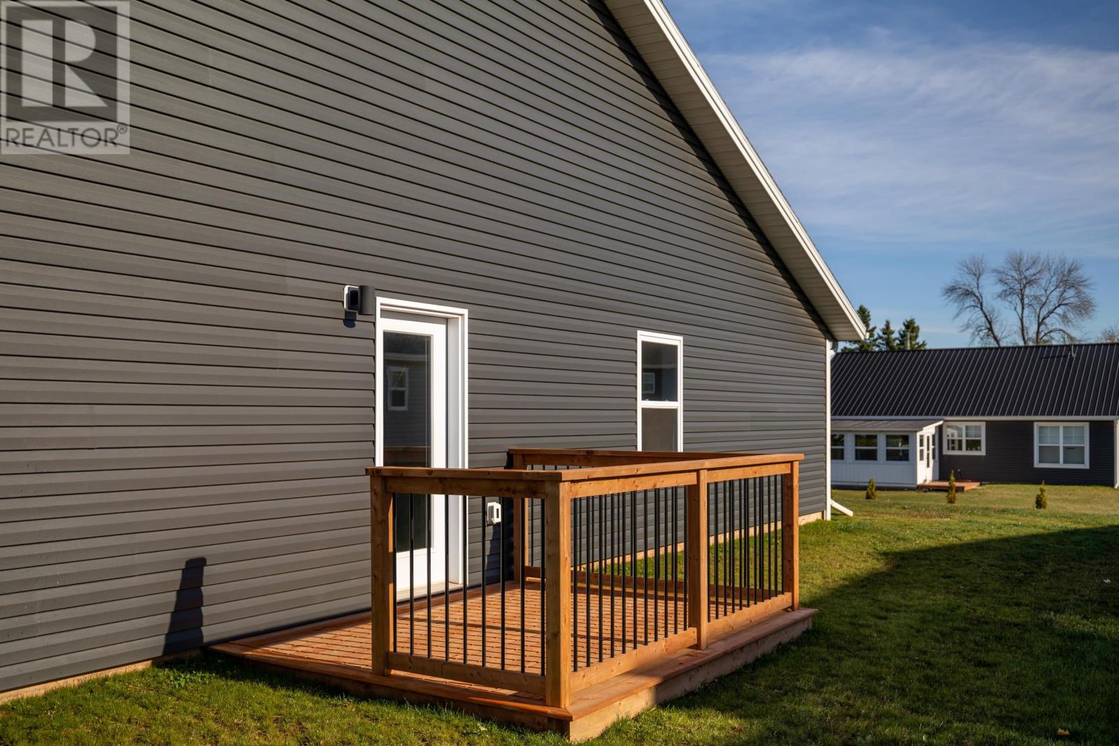 22 Anne Avenue, Charlottetown, Prince Edward Island  C1C 0X2 - Photo 33 - 202527975