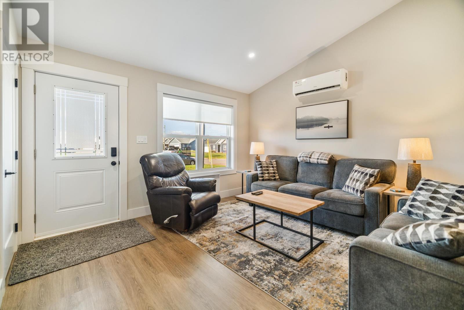 22 Anne Avenue, Charlottetown, Prince Edward Island  C1C 0X2 - Photo 7 - 202527975