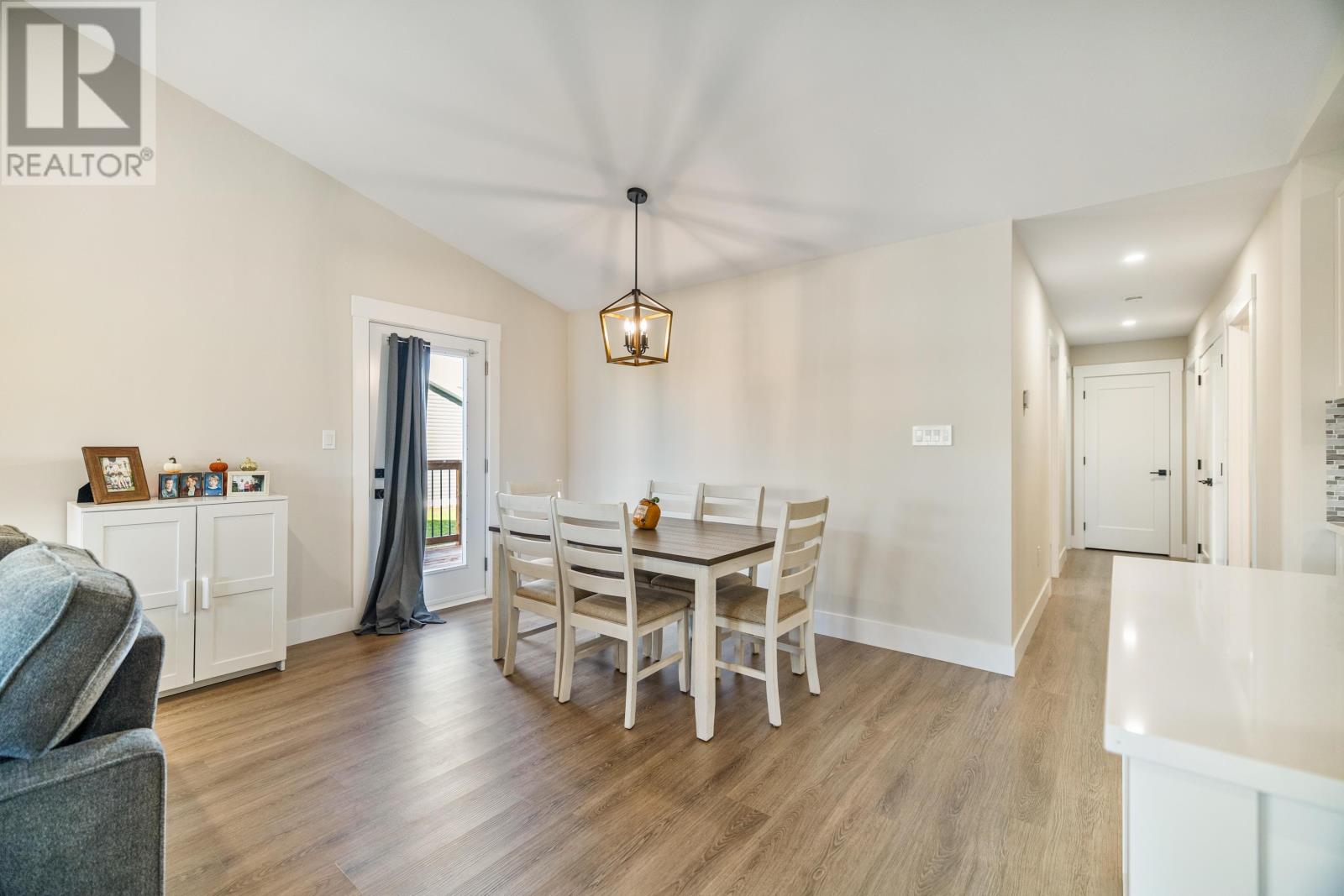 22 Anne Avenue, Charlottetown, Prince Edward Island  C1C 0X2 - Photo 9 - 202527975