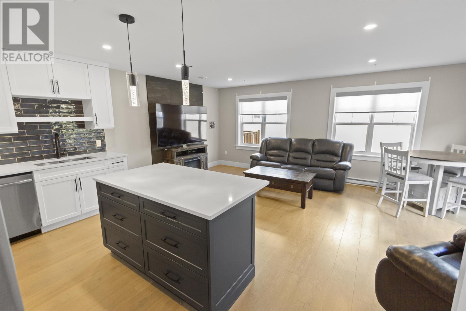 86 Harold Court, Cornwall, Prince Edward Island  C0A 1H3 - Photo 4 - 202527976