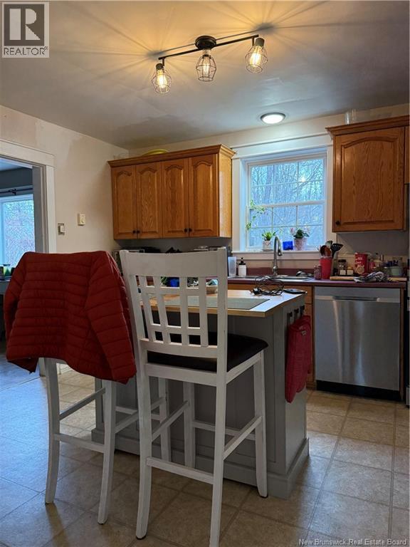 58 Oak Street, Mcadam, New Brunswick  E6J 1M6 - Photo 6 - NB130141