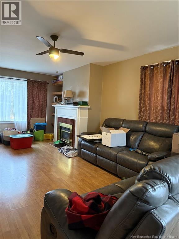 58 Oak Street, Mcadam, New Brunswick  E6J 1M6 - Photo 8 - NB130141