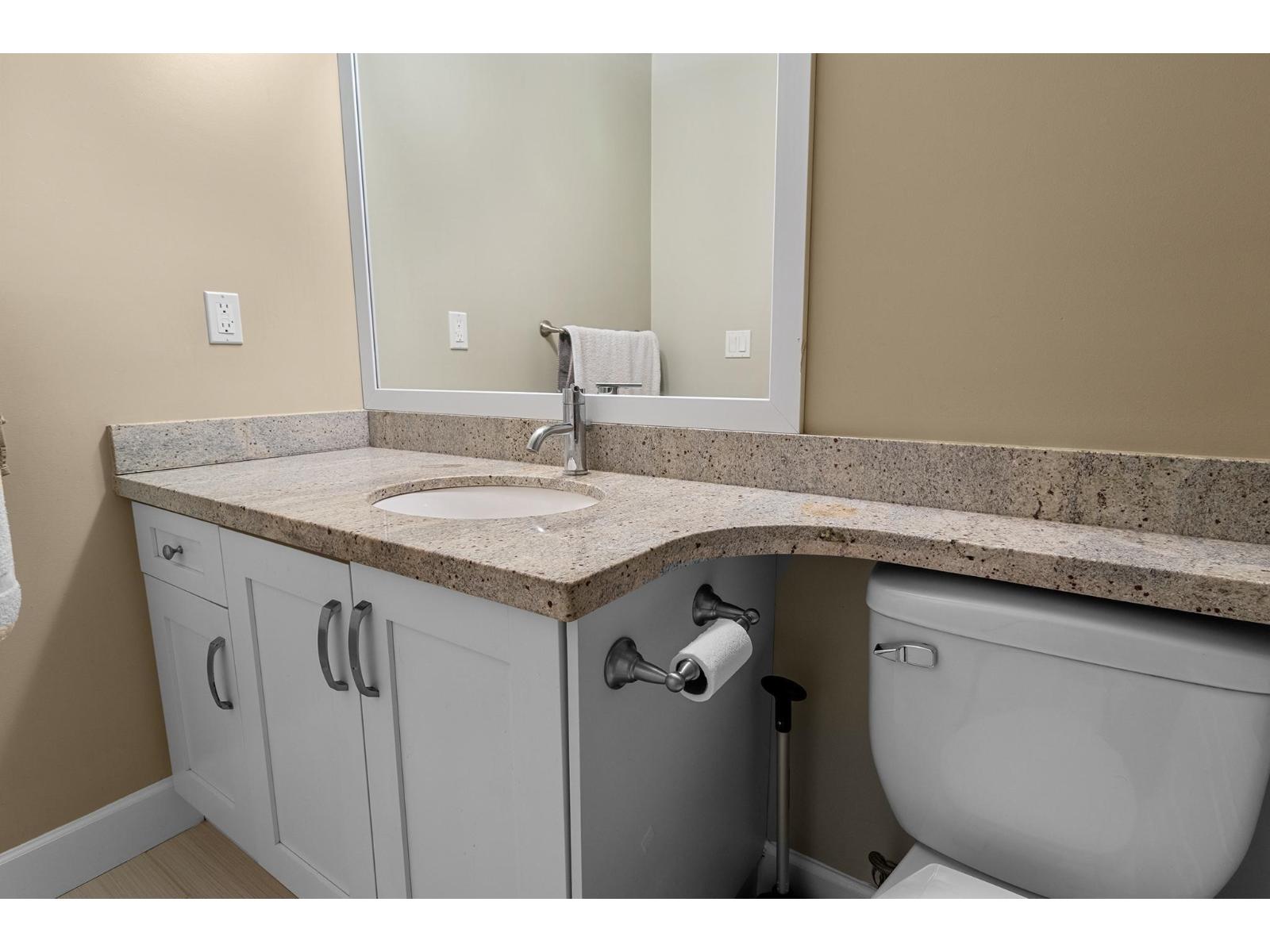 113 13897 Fraser Highway, Surrey, British Columbia  V3T 4E6 - Photo 22 - R3058229