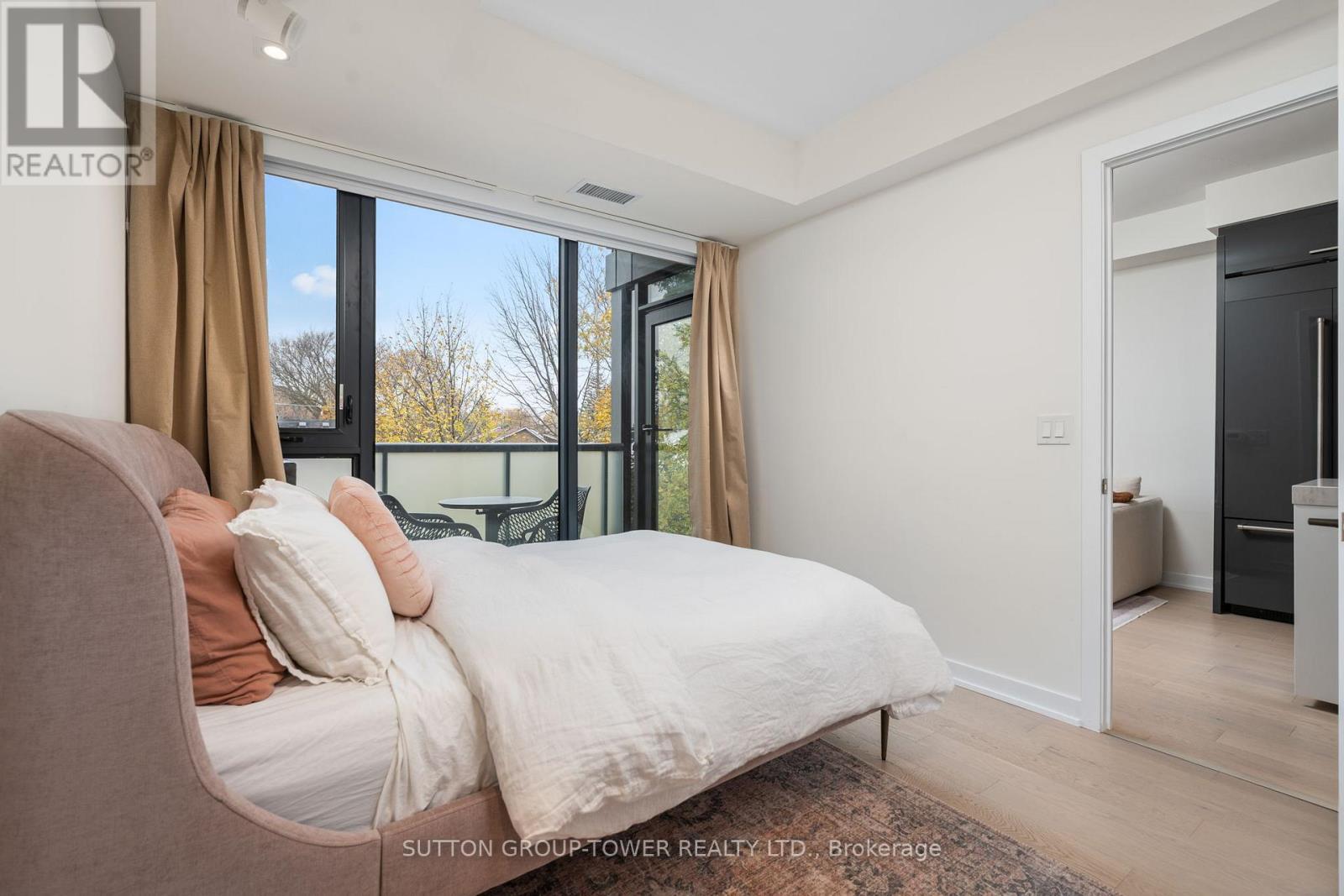 507 - 840 St. Clair Avenue W, Toronto, Ontario  M6C 0A4 - Photo 14 - C12545726