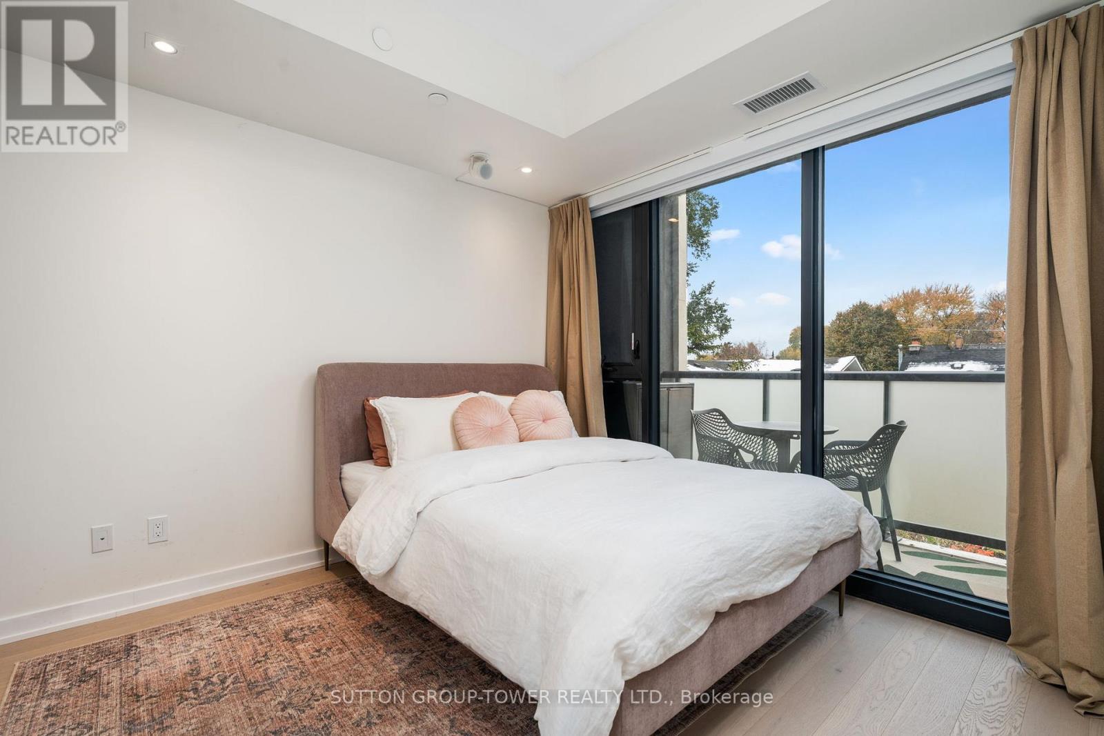 507 - 840 St. Clair Avenue W, Toronto, Ontario  M6C 0A4 - Photo 15 - C12545726