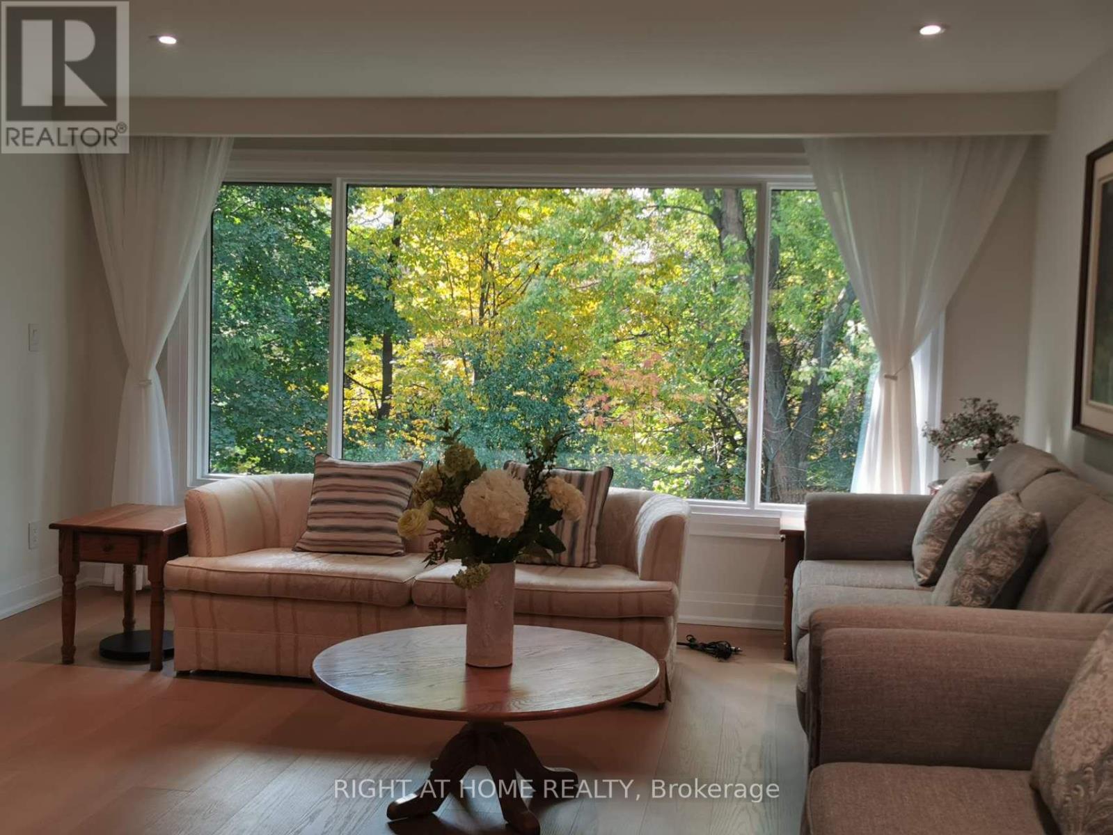 Main - 7 Warlock Crescent, Toronto, Ontario  M2K 2H8 - Photo 30 - C12498490