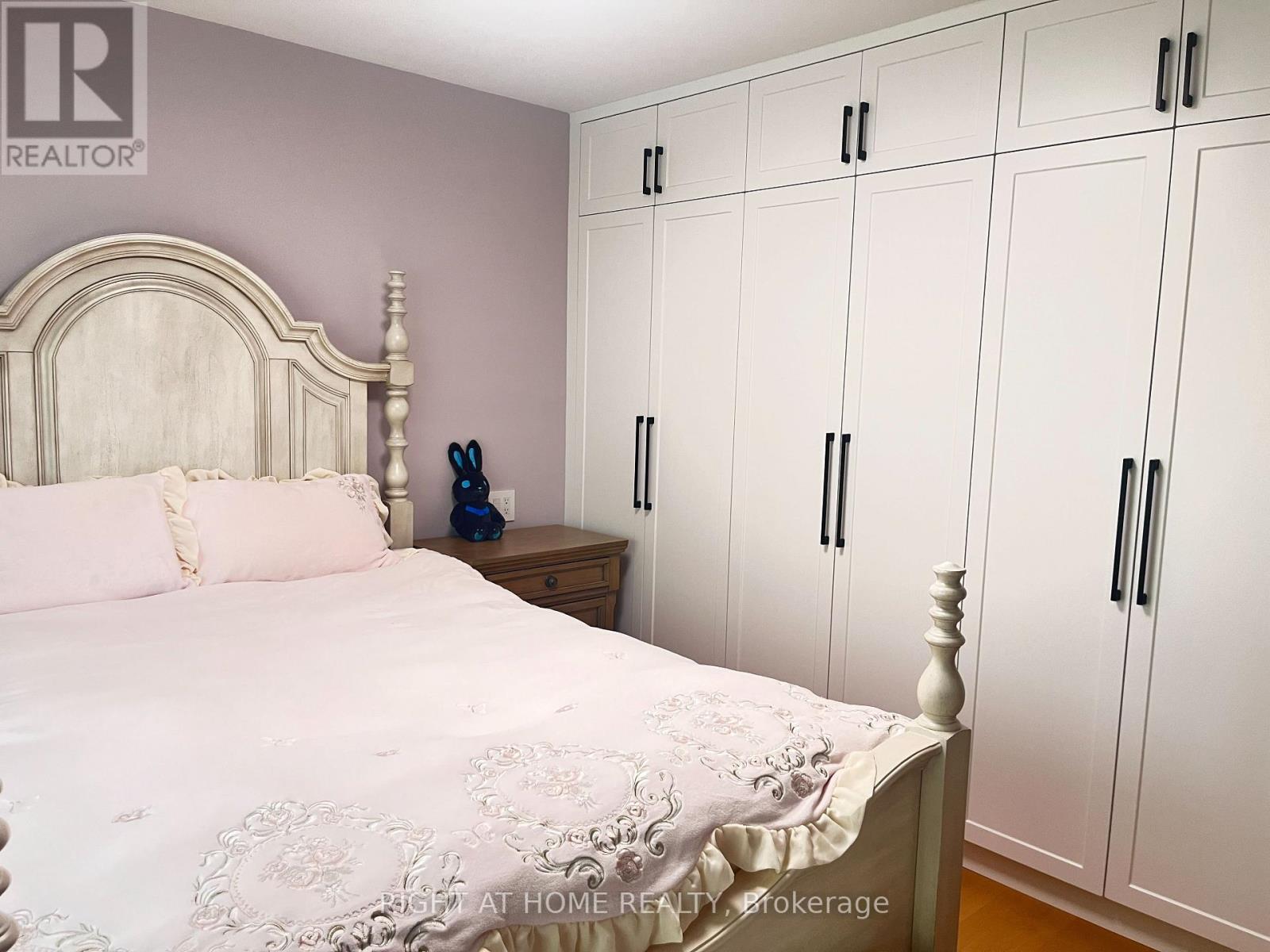 Main - 7 Warlock Crescent, Toronto, Ontario  M2K 2H8 - Photo 14 - C12498490