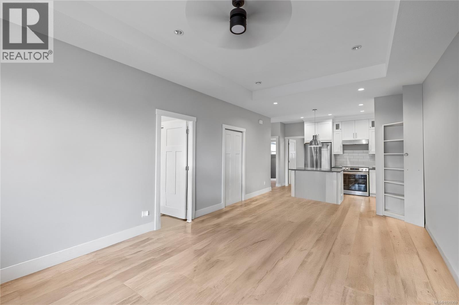 Property at 453 Silver Mountain Dr image 4