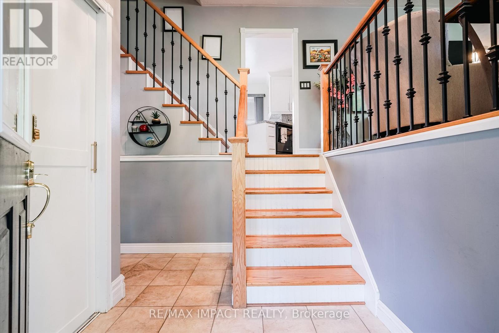 415 Jane Avenue, Oshawa, Ontario  L1J 3L6 - Photo 2 - E12545584