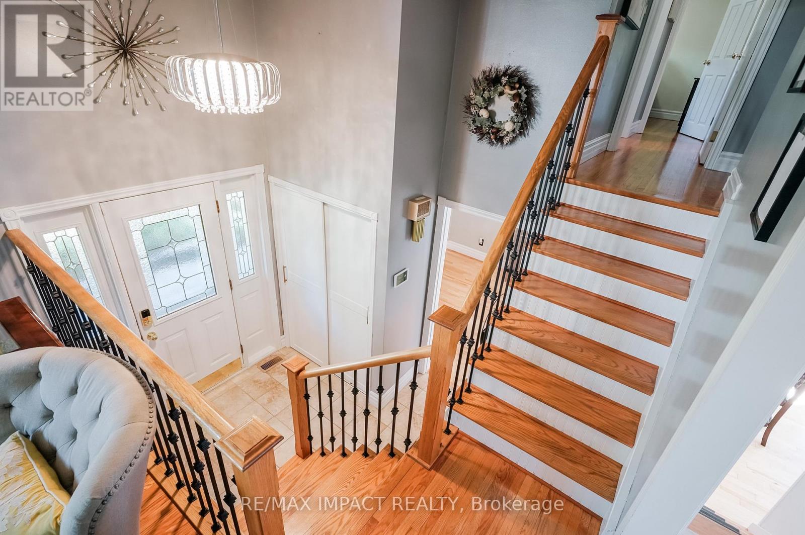 415 Jane Avenue, Oshawa, Ontario  L1J 3L6 - Photo 4 - E12545584