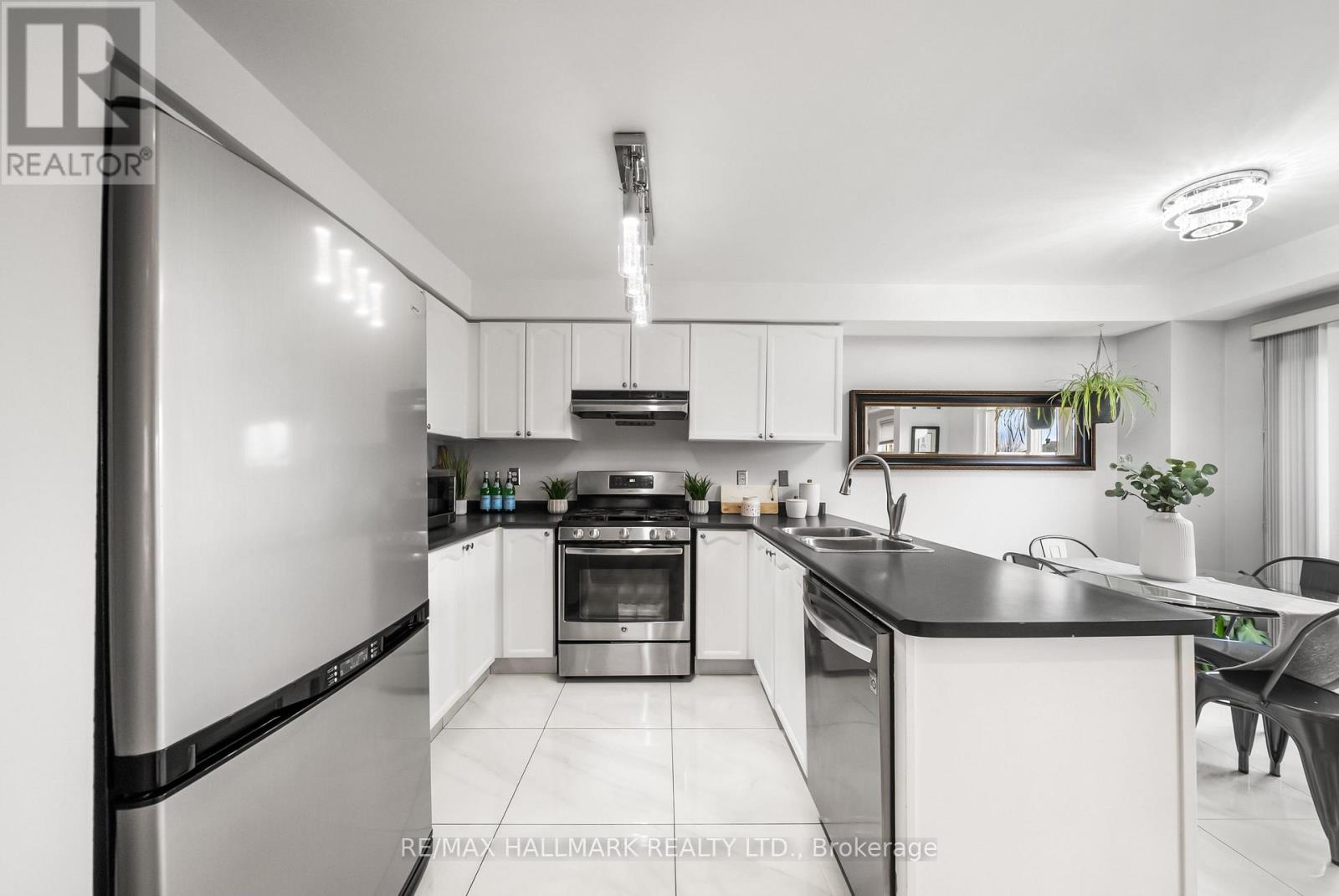 205 Bean Crescent, Ajax, Ontario  L1T 4K4 - Photo 12 - E12545598