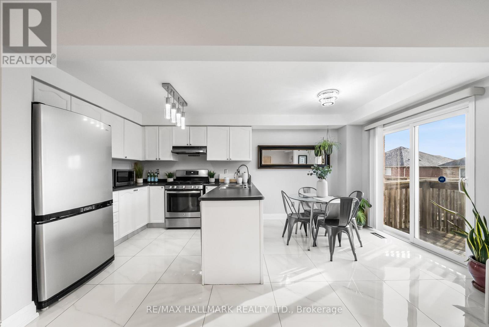 205 Bean Crescent, Ajax, Ontario  L1T 4K4 - Photo 13 - E12545598