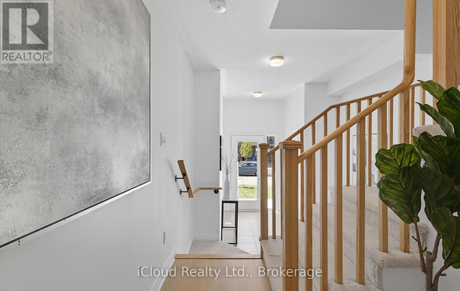 1117 Lockie Drive, Oshawa, Ontario  L1L 0R9 - Photo 4 - E12545658