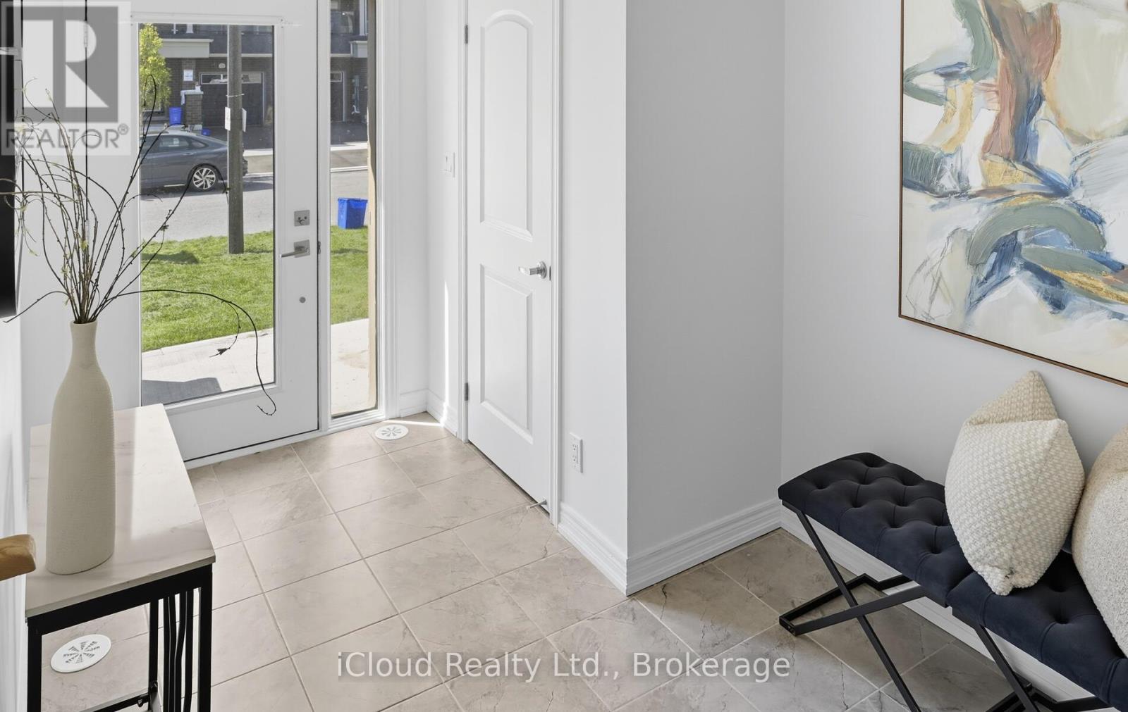 1117 Lockie Drive, Oshawa, Ontario  L1L 0R9 - Photo 6 - E12545658