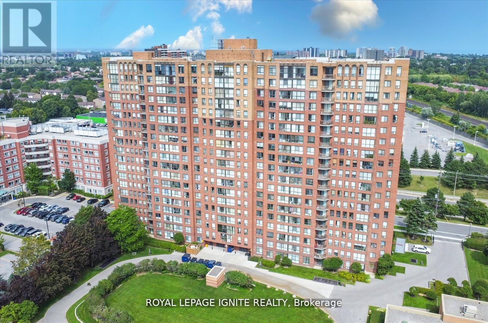 1914 - 330 Mccowan Road, Toronto, Ontario  M1J 3N3 - Photo 2 - E12545712