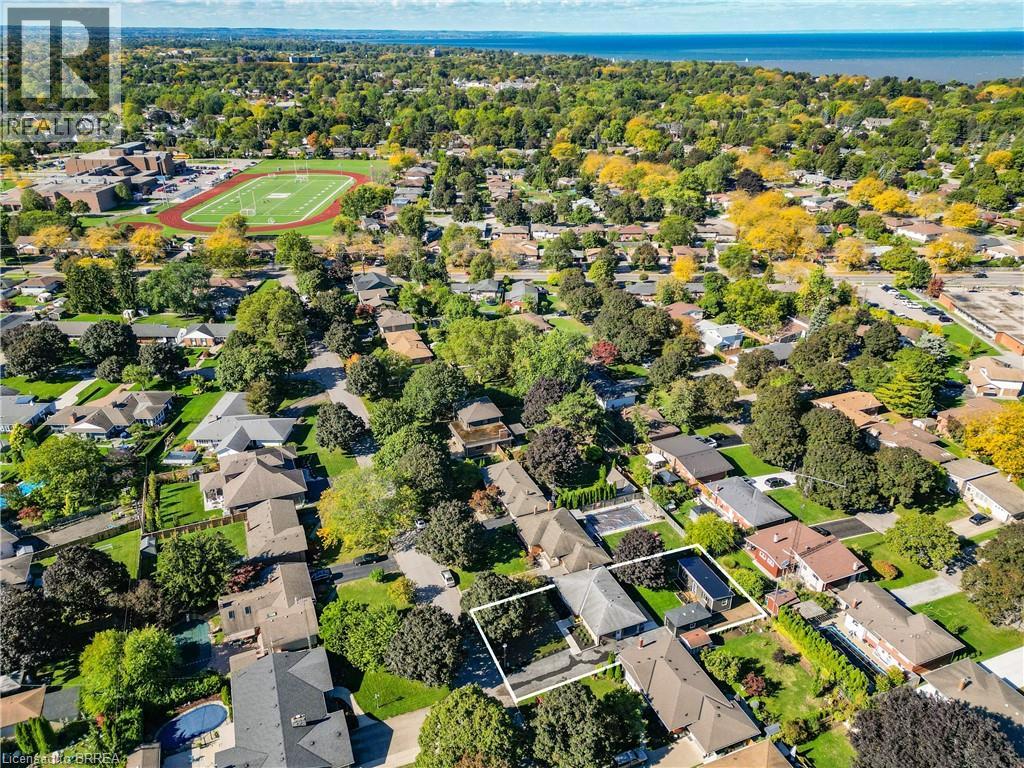 17 Preston Drive, St. Catharines, Ontario  L2M 1X4 - Photo 4 - 40788161