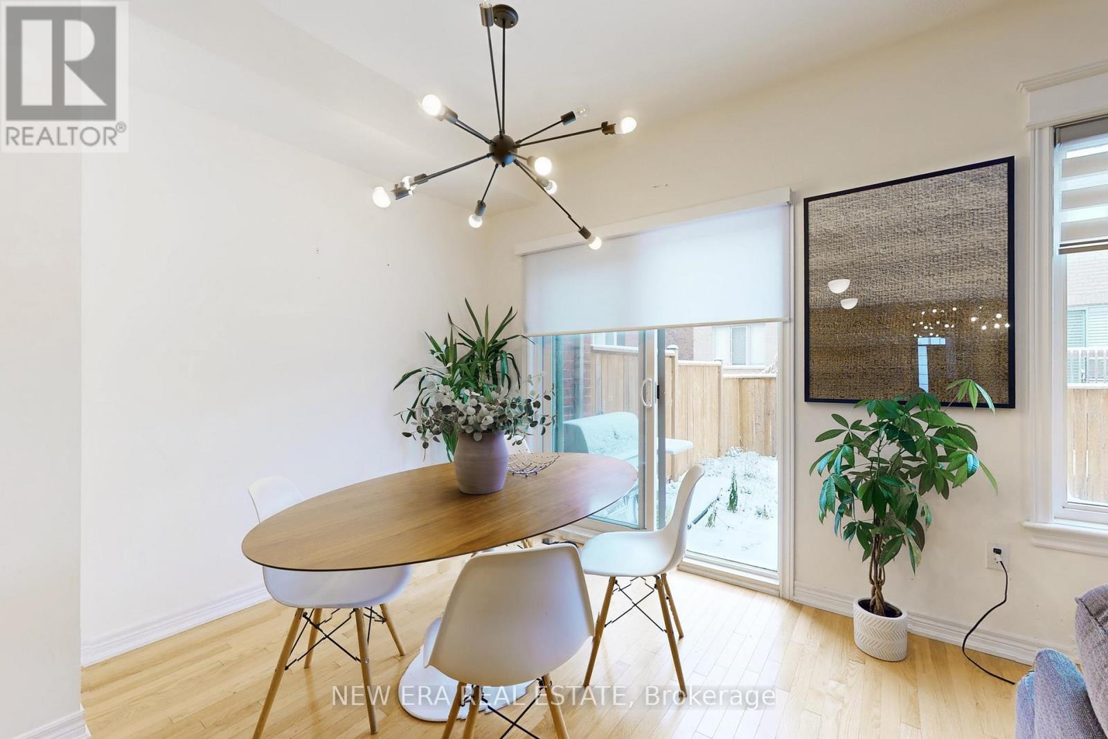 89 Thornapple Lane, Richmond Hill, Ontario  L4E 1E7 - Photo 12 - N12545534