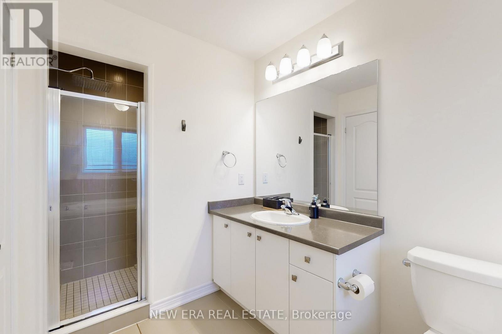 89 Thornapple Lane, Richmond Hill, Ontario  L4E 1E7 - Photo 24 - N12545534