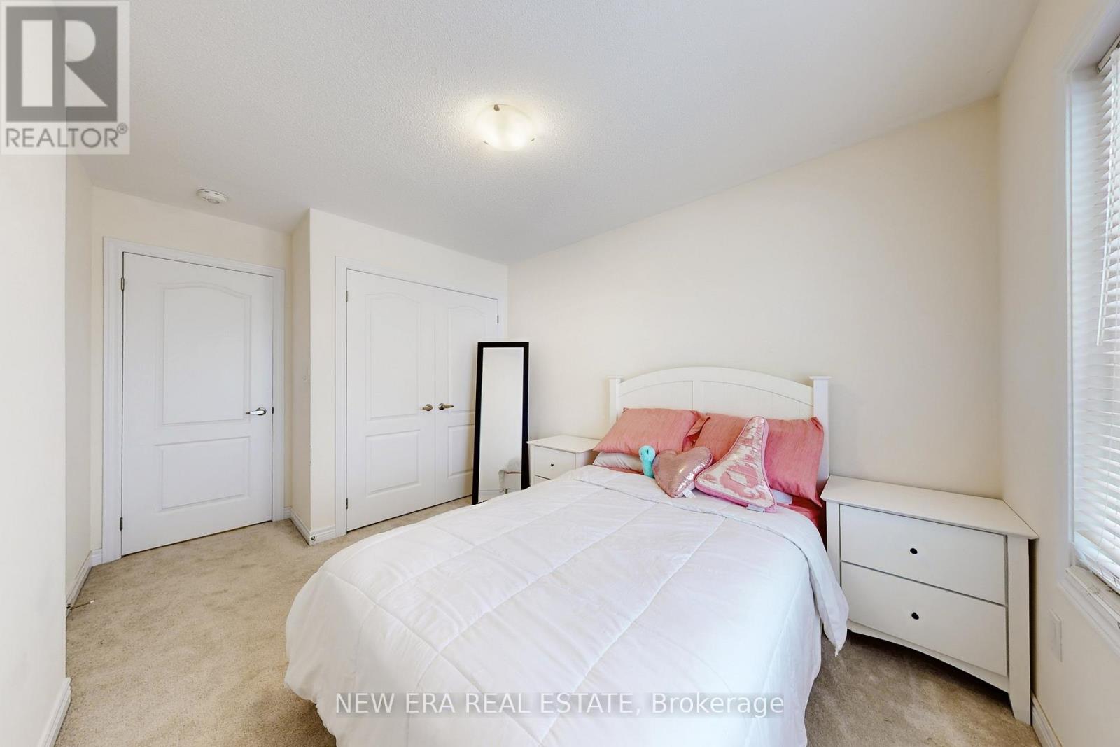 89 Thornapple Lane, Richmond Hill, Ontario  L4E 1E7 - Photo 28 - N12545534