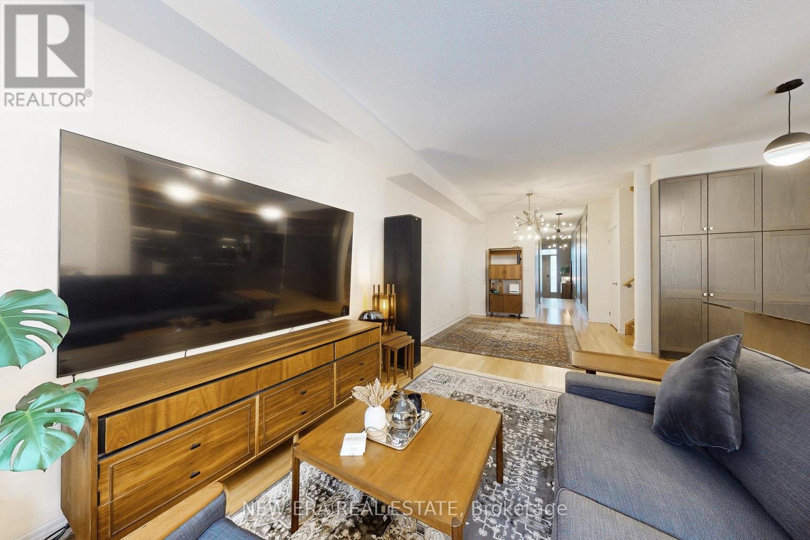 89 Thornapple Lane, Richmond Hill, Ontario  L4E 1E7 - Photo 6 - N12545534