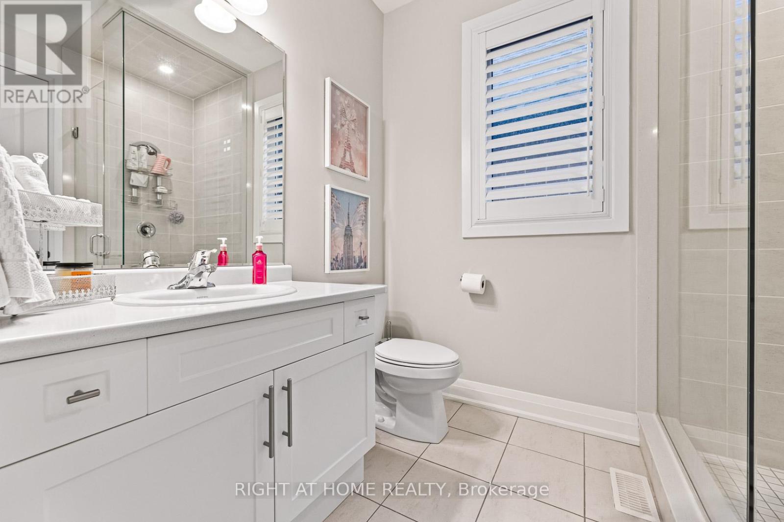 71 Ten Pines Road, Vaughan, Ontario  L4H 5B4 - Photo 32 - N12545548