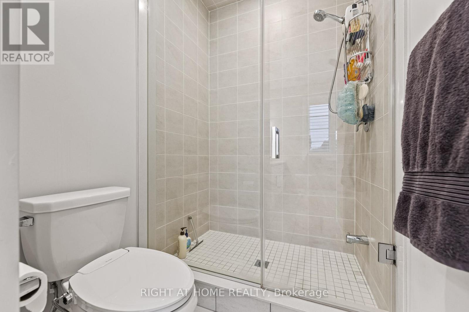 71 Ten Pines Road, Vaughan, Ontario  L4H 5B4 - Photo 39 - N12545548