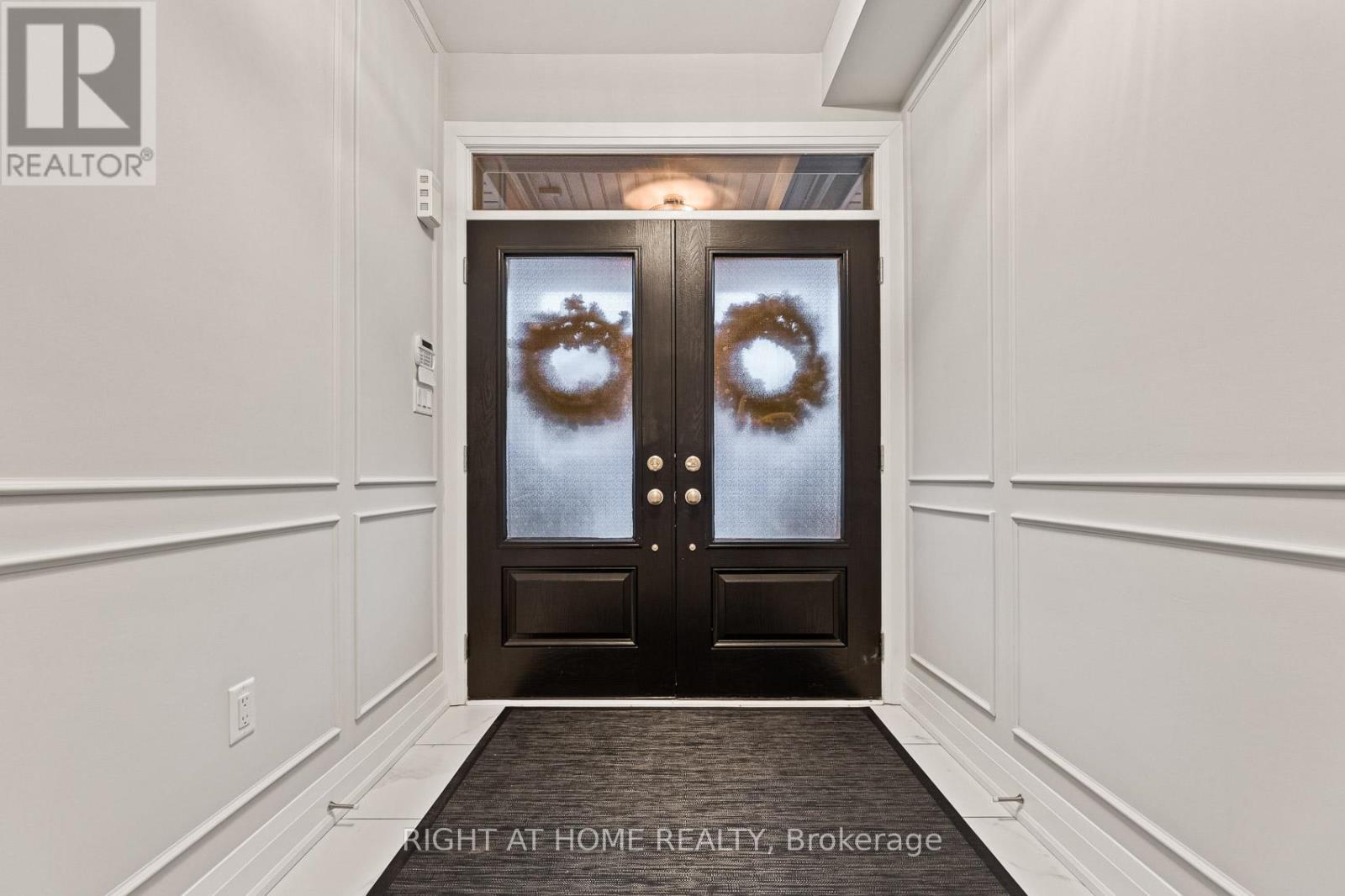 71 Ten Pines Road, Vaughan, Ontario  L4H 5B4 - Photo 4 - N12545548