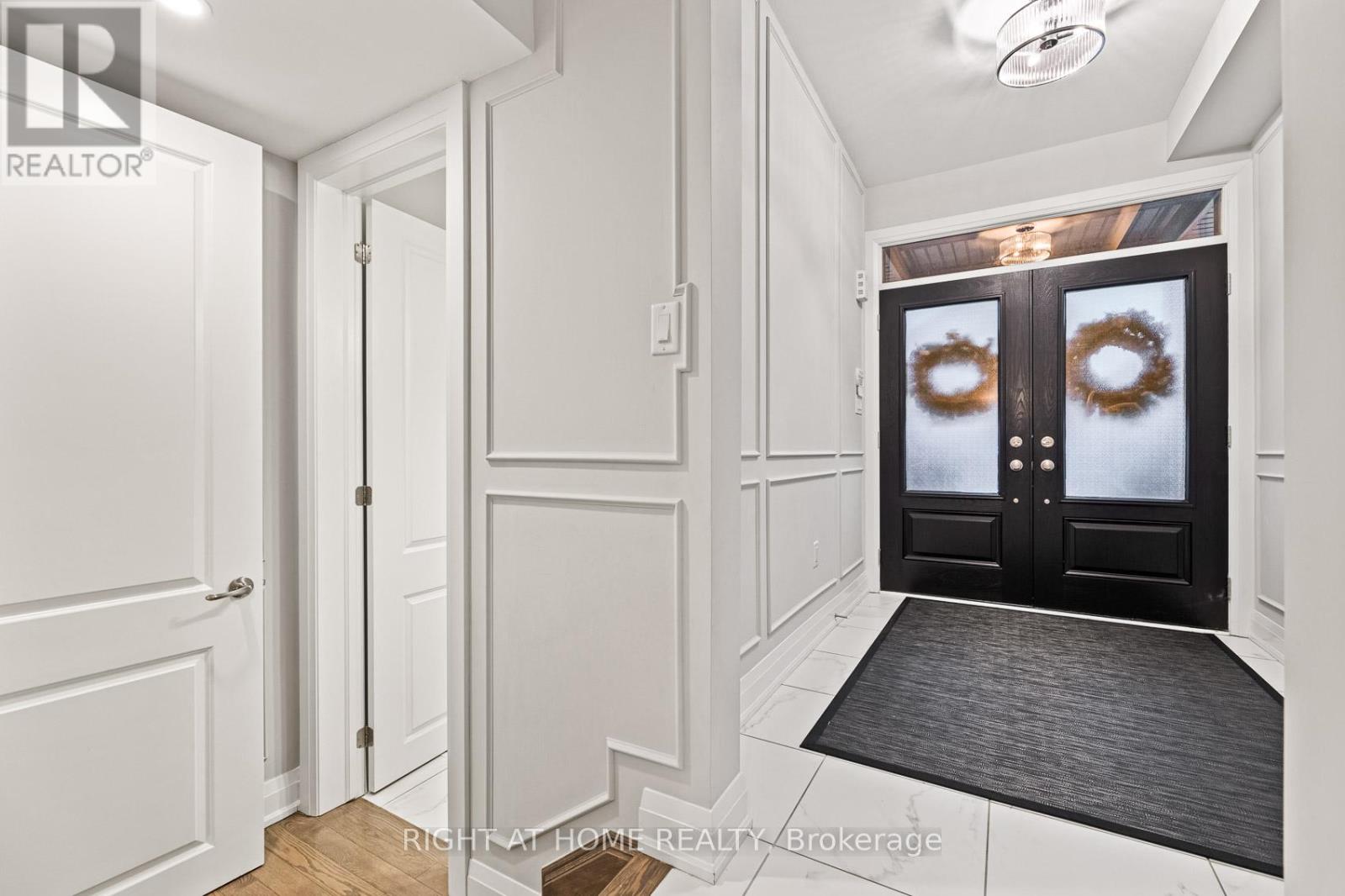 71 Ten Pines Road, Vaughan, Ontario  L4H 5B4 - Photo 5 - N12545548