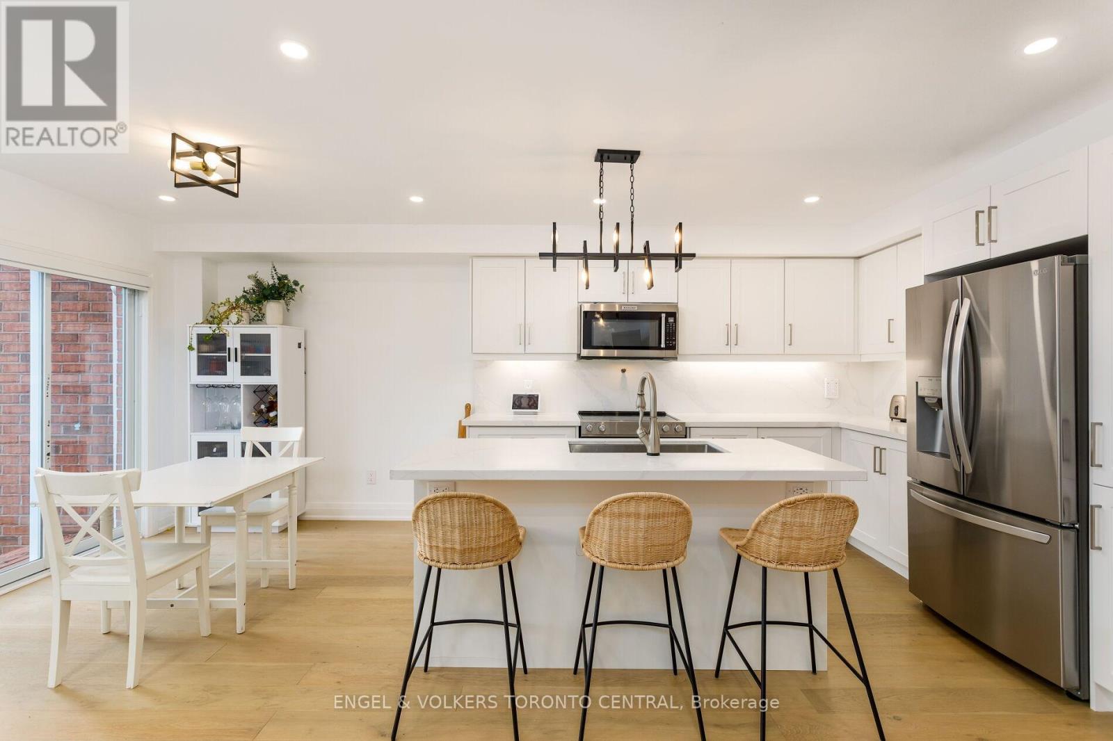 41 Gianmarco Way, Vaughan, Ontario  L6A 3J3 - Photo 11 - N12545586