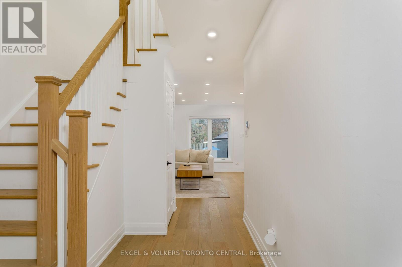 41 Gianmarco Way, Vaughan, Ontario  L6A 3J3 - Photo 3 - N12545586