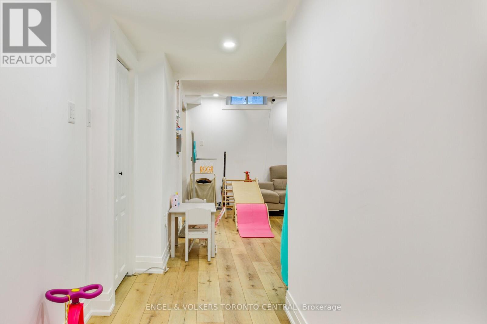 41 Gianmarco Way, Vaughan, Ontario  L6A 3J3 - Photo 31 - N12545586