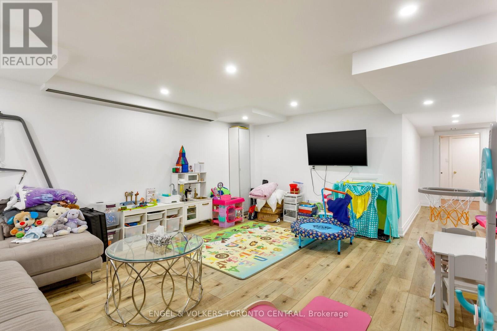 41 Gianmarco Way, Vaughan, Ontario  L6A 3J3 - Photo 35 - N12545586