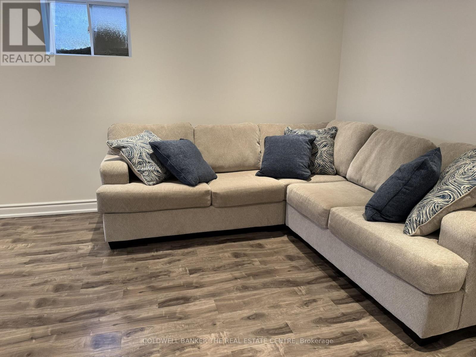 71 GOLF LINKS DRIVE, Aurora, Ontario