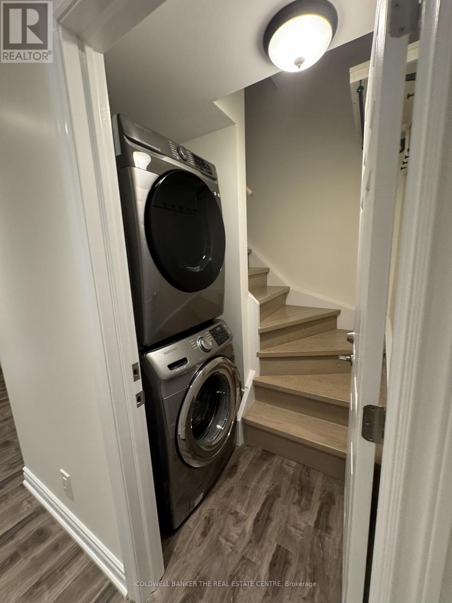 71 Golf Links Drive, Aurora, Ontario  L4G 3V4 - Photo 4 - N12545654