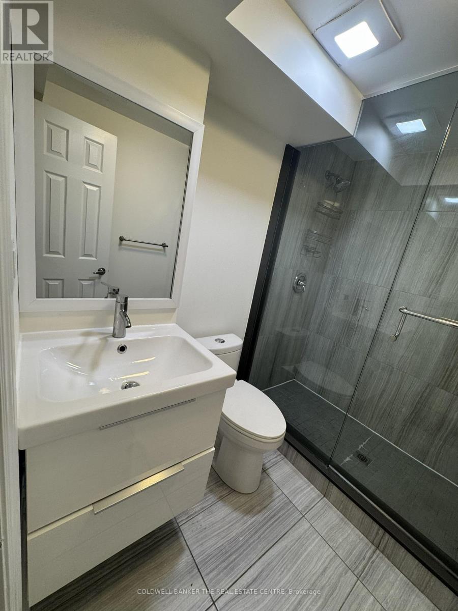 71 Golf Links Drive, Aurora, Ontario  L4G 3V4 - Photo 6 - N12545654