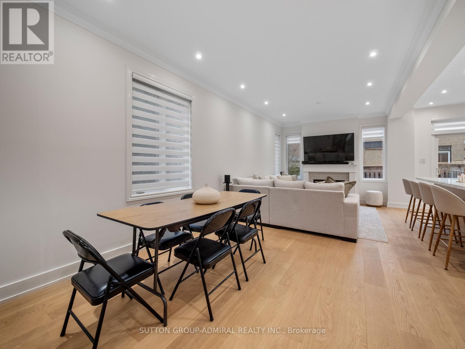 117 Wildberry Crescent, Vaughan, Ontario  L4H 2C4 - Photo 6 - N12545682